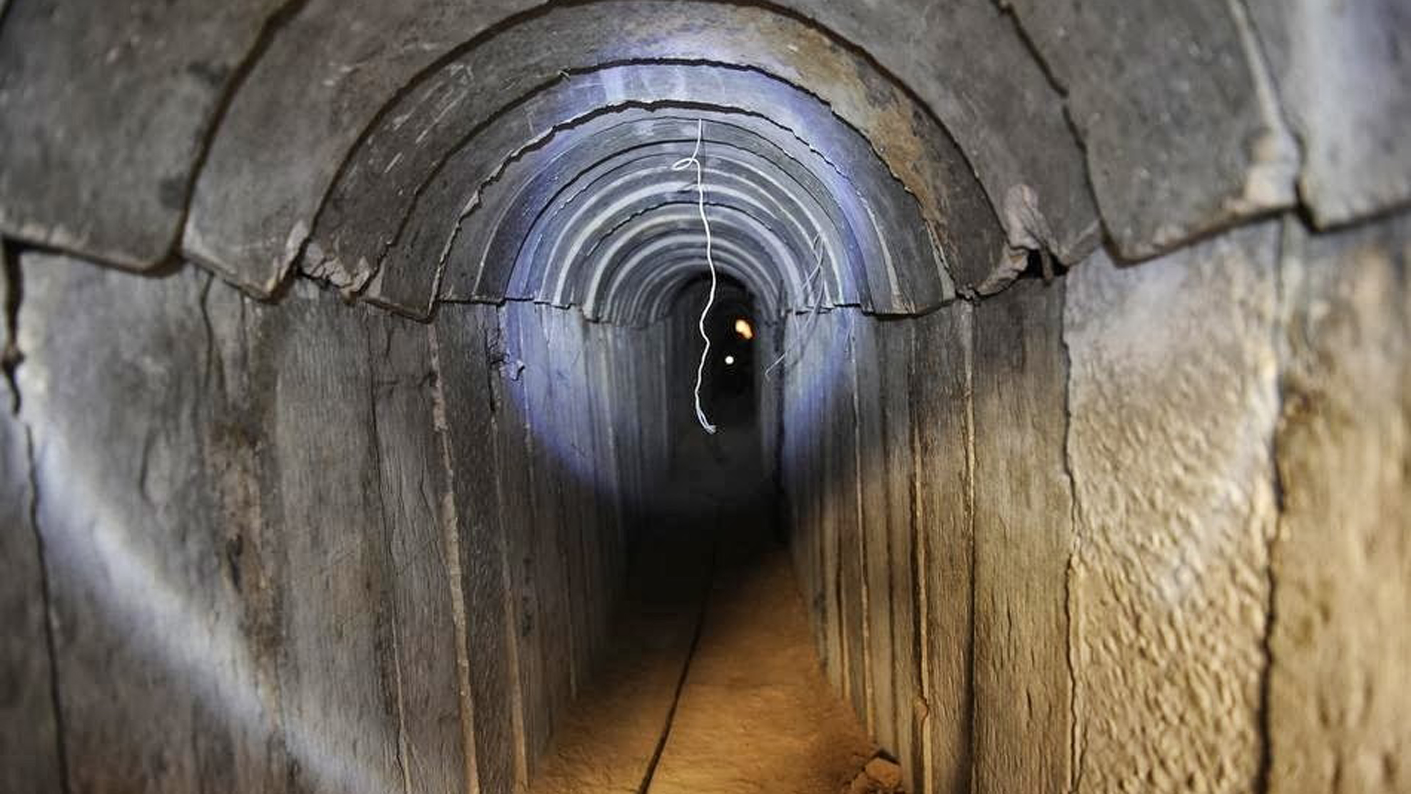 Bildresultat för mörkret i tunneln